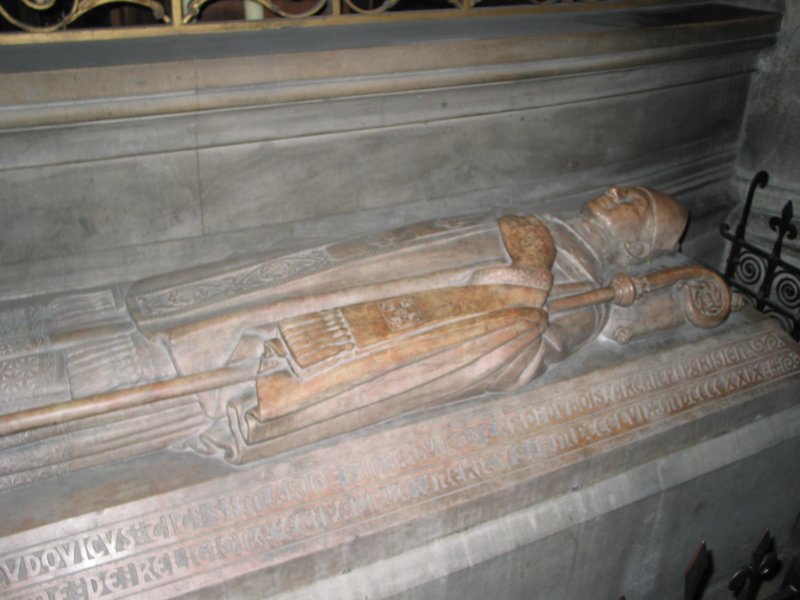 insidenotredame6.jpg